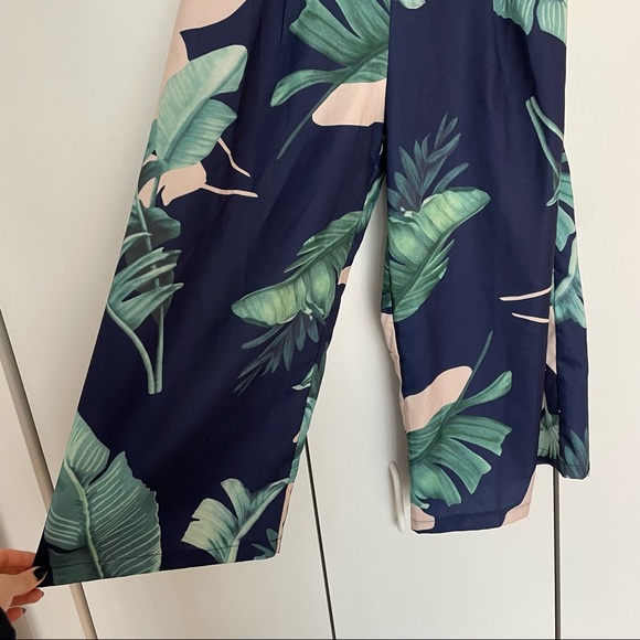 Lulus Tropical Print Jumpsuit Size XS - Picture 4 of 12